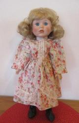 PORSELEN BEBEK VİNTAGE İRİ YANAKLI PEMBE GİYSİLİ 40 cm