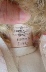 PROMENADE COLLECTION DAMGALI EUGENIE VINTAGE PORSELEN BEBEK 37 CM (HAFİF KUSURLU; KUSURU İLANDA BELİRTİLMİŞTİR)