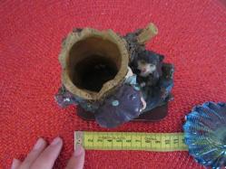 Almanyadan Vintage Poliresin Ağaca Yaslanmış Mor Şapkalı Oğlan ve Kedisi Biblo Kalem Kutusu 10 cm
