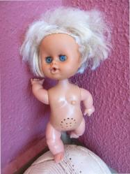 Almanya Koleksiyonluk Vintage Plastik Oyuncak Bebek Biblo 15 cm
