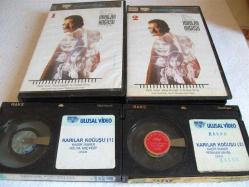 Efemera - BETA - VİDEO KASET - KARILAR KOĞUŞU 1-2 - Kadir İnanır - Hülya Koçyiğit - kitantik - kitaLog