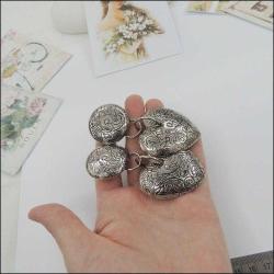 Vintage Gümüş Ton Büyük Kalpli Klipsli Küpeler 0088