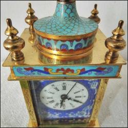 Retro Cloisonne Mineli Cameo Portreli Masa Saati Mantle Clock Kurmalı Çin
