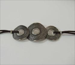 Vintage KENNETH COLE Gümüş Ton Metal Taşlı Deri Kordonlu Bileklik   0062