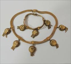 Antika Altın kaplama Kemer Tokası Formunda Püsküllü Kolye Bileklik set  0062