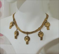 Antika Altın kaplama Kemer Tokası Formunda Püsküllü Kolye Bileklik set  0062