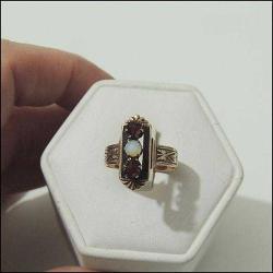 Antika 10 Ayar Altın Garnet ve Opal Taşlı Yüzük Ölçü 7 0096