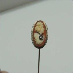 Vintage 14K 14 Ayar Altın Pırlanta Elde Oyma Cameo Yaka İğnesi 0039