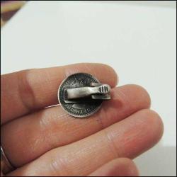 Retro Kıbrıs 1955 3 Mili Madeni Paralı Kravat MandalıS