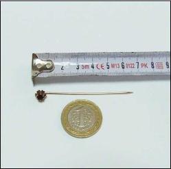 Antika 10K 10 Ayar Altın ve Garnet Yaka İğnesi Stickpin 0042