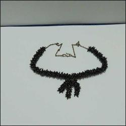 Retro Altın Ton Boncuk İşleme Siyah Kolye