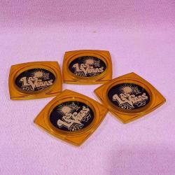 RETRO LAS VEGAS HATIRASI AMBER RENKLİ ŞEFFAF PLASTİK 4 ADET COASTER MADE IN BRITISH C.C HONG KONG