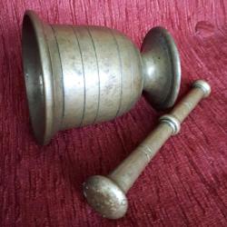 ANTİKA PİRİNÇ DÖKÜM HAVAN