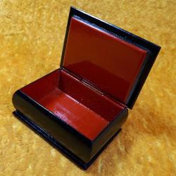 VINTAGE ELİŞİ PRENS VE PRENSES RESİMLİ RUS LAKE KÜÇÜK KUTU