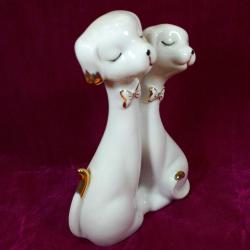 VINTAGE AVRUPA CHAORENCIYI ALTIN YALDIZ EL DEKORLU ÇİFT FİGÜRLÜ KÖPEK PORSELEN BİBLO