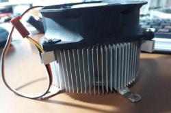 İntel işlemci lga775 metal blok ve fan (Oturtma AYAKLARI YOKTUR) LGA775 Socket (yto3-kmd)