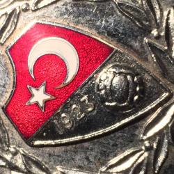 MADALYON TÜRKİYE FUTBOL FEDERASYONUNUN OLDUKÇA ESKİ MADALYONU 193