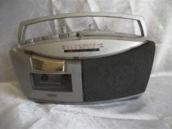 BAKIMI YAPILMIŞ - ÇALIŞIR DURUMDA - WATSON MARKA RADYOLU KASETÇALAR