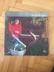 FERDİ ÖZBEĞEN-YAŞADIKÇA