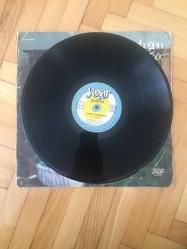 FERDİ ÖZBEĞEN-YAŞADIKÇA