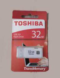 Antika - Toshiba 32 GB Usb Flash Bellek Hayabusa 3.0 Hızlı Aktarım - kitantik - kitaLog
