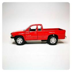 Dodge Ram 1:44 Kinsmart / Oyuncak Figür