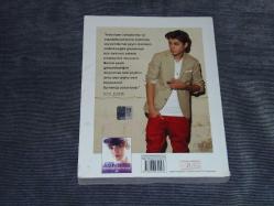 JUSTIN BIEBER-YOLUN BAŞI-PEGASUS YAYINLARI ORJİNAL VE TEMİZ KİTAP