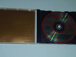 MÜNİR NURETTİN SELÇUK-KENDİ SESİNDEN-BİR ÖZLEMDİR-KALAMIŞ VE DİĞERLERİ 1991 DÖNEM BASKISI MÜZİK CDSİ