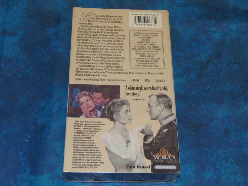 THE SWAN(SİYAH KUĞU) GRACE KELLY-ALEC GUINNESS--VHS KASET(ORJ. DİL  