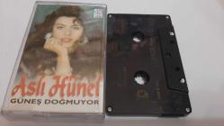 ASLI HÜNEL GÜNEŞ DOĞMUYOR CAM BASKI