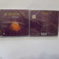 Efemera - DURSUN ALİ ERZİNCANLI EN SEVGİLİYE 8 ADIN GEÇER JELATİNLİ CD - kitantik - kitaLog