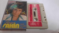 HAYRİ ŞAHİN HAYAT HARCADIN BENİ TÜRKÜOLA ALMAN BASKI