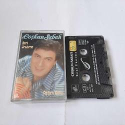 COŞKUN SABAH BENİ UNUTMA CAM BASKI KASET