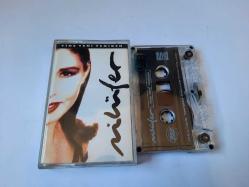 NİLÜFER YİNE YENİ YENİDEN CAM BASKI KASET