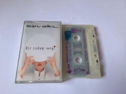 SEDEN GÜREL BİR YUDUM SEVGİ CAM BASKI KASET