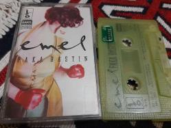 EMEL FAKA BASTIN CAM BASKI