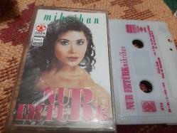 NUR ERTÜRK MİHRİBAN CAM BASKI JELATİNLİ