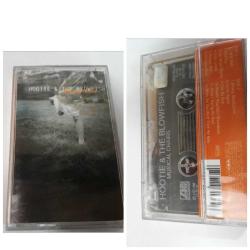 HOOTIE& THE BLOWFISH - MUSICAL CHAIRS KASET