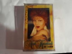 NEŞE KARABÖCEK- BİR TANEM KASET