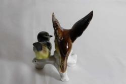 W&A imzalı ve imalat damgalı Alman porseleni kuşlar figürlü biblo. Y. 14,5cm.