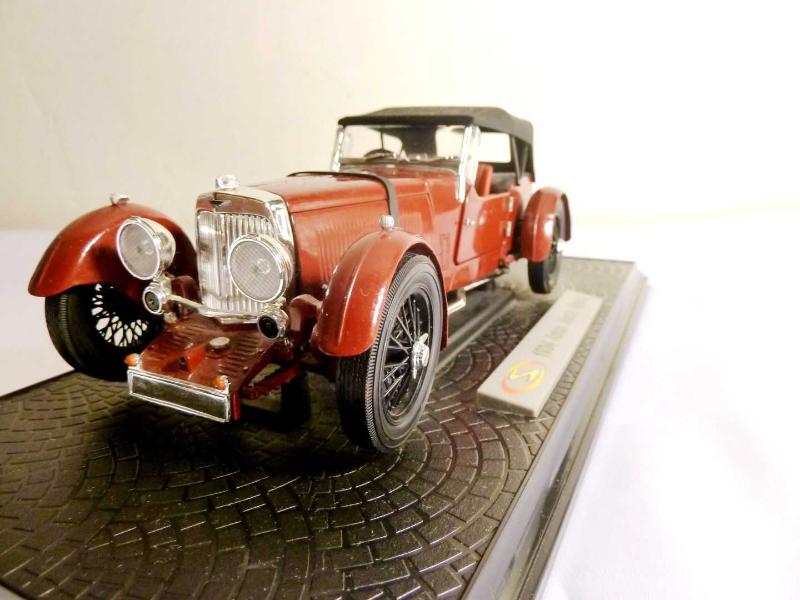 1934 Aston Martin MKII Le Mans #96 (Signature) 1/18 diecast car scale model