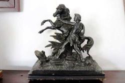 Truva kralı Priamos'un oğlu Paris temalı metalden mamul İtalyan heykel. Y:35 cm. Taban 35x31cm