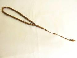 Kuka 33'lük tesbih. İmame dahil 22cm. Toplam boyu 34cm.