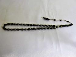 Kuka arpa kesim sarı metal kakmalı usta işi 33'lük tesbih. Boy 34cm.