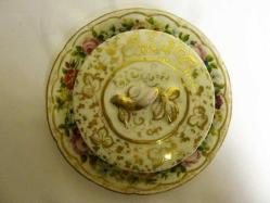 Meissen imzalı porselen el boyaması kapaklı reçellik. Çapı.19cm.