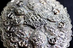 Abdülhamit tuğralı, sah damgalı, gümüş, el kakması Osmanlı duvar aynası. Net 272gr. 33x24cm.