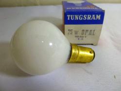 Tungsram 220-230V 25W Ba15d opal, süt beyaz top ampul. 10 ad. fiyatıdır.