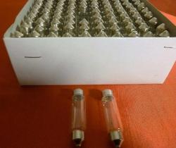 24V 5W 11x44 sofit ampul 10 ad fiyatıdır.