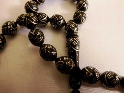 Gümüş işlemeli, usta işi 33'lük Erzurum oltu taşı tesbih. Püskül dahil 39cm.