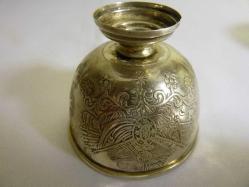 Osmanlı tuğralı,sah damgalı, porselen fincanlı, gümüş zarf. Y 4,5cm. Ağız çapı.5,5cm.